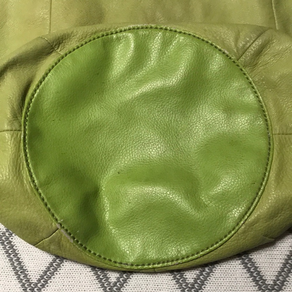 The Sak green bucket bag - Picture 3 of 7
